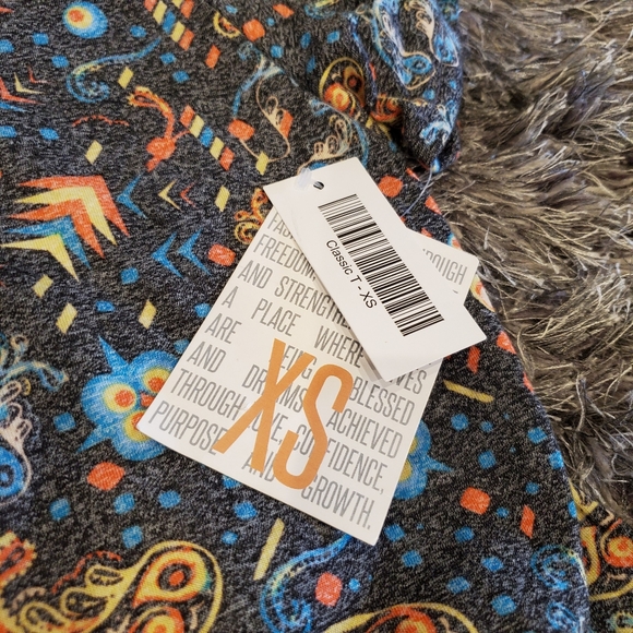 NWT Bundle of 3 LuLaRoe Shirts size XS - Picture 7 of 7